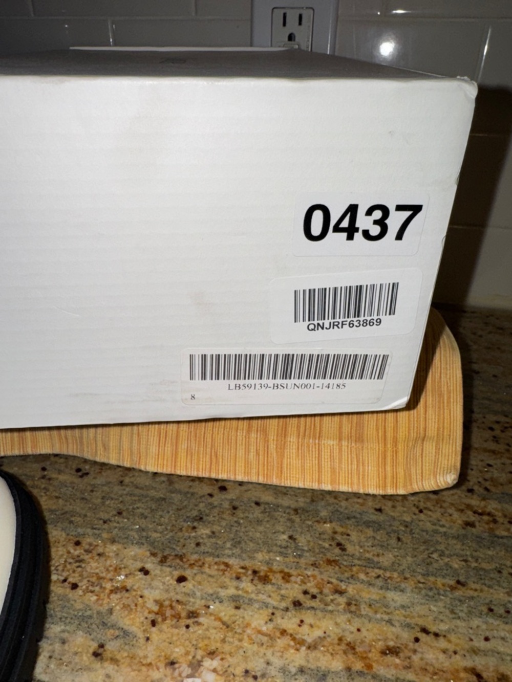 NWOT Quince Cream Leather Penny Loafers with Black Sole Womens 8M with box - Picture 10 of 10